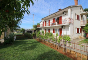 Apartments Franjo near center